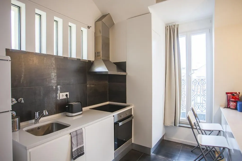 فندق Lisboaفي  Mezzanine With A View In Bairro Alto شقة